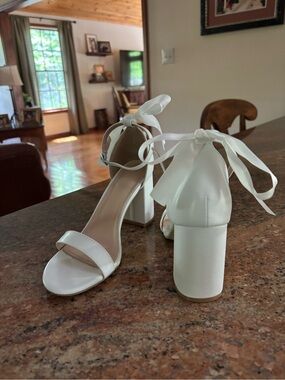 Women's 3” Block Chunky Heels White Sandals Open Toe Ankle Strap Shoes 8-8.5